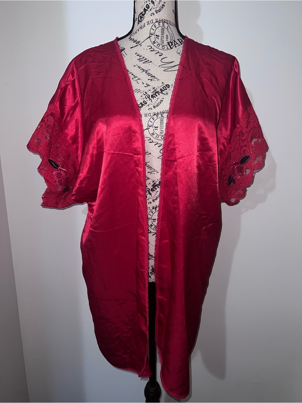 Sedu Fine Lingerie Red Satin Lace Trim Robe - Embroidered Floral Detail 2X